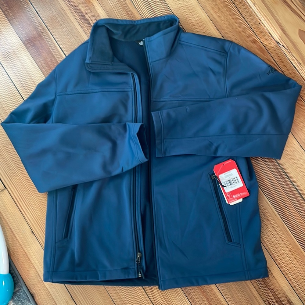 The North Face men’s ridge wall soft shell jacket